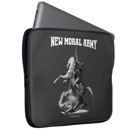 New Moral Army™ Saint George Logo (weiß) Laptopschutzhülle (Vorne Rechts)