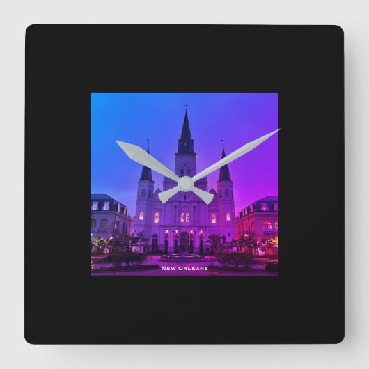 New Orleans, Kathedrale Basilica, Jackson Square Quadratische Wanduhr (Vorderseite)