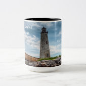 New Point Comfort Lighthouse - Mobjack Bay Zweifarbige Tasse (Mittel)