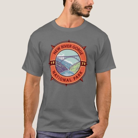 New River Gorge Nationalpark Retro Kompass Emblem T-Shirt (Vorderseite)