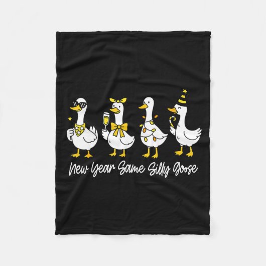 New Year Same Silly Goose Happy New Year 2026 Matc Fleecedecke (Vorderseite)