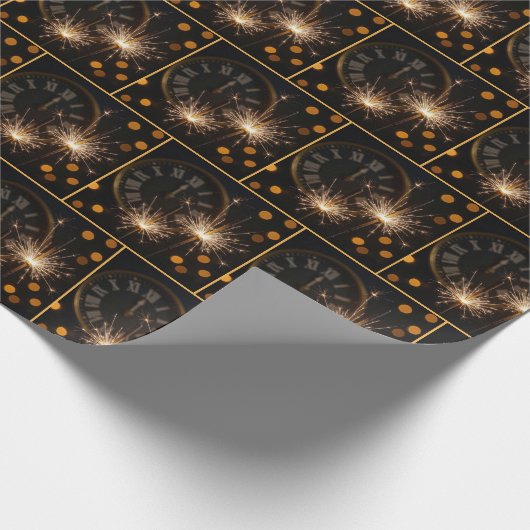 New Year Sparklers On a Midnight Clock Geschenkpapier (Ecke)