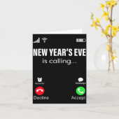 New Years Eve Is Calling Funny Happy New Year 2026 Karte (Gelbe Blume)