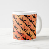 New York Boogie Nights Guitar Orange Jumbo-Tasse (Vorderseite Rechts)