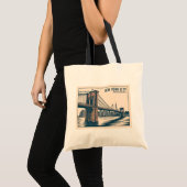 New York Brooklyn Bridge Skyline Bold Retro Travel Tragetasche (Vorderseite (Produkt))