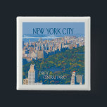 New York City | Der Central Park Button<br><div class="desc">Anderson Design Group ist eine preisgekrönte Illustrations- und Designfirma in Nashville, Tennessee. Der Gründer Joel Anderson leitet ein Team talentierter Künstler, um originale Posterkunst zu kreieren, die wie Vintage Werbedrucke von den 1920er bis 1960er Jahren aussieht.</div>