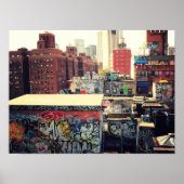 New York City Rooftops bedeckt in Graffiti, klein Poster (Vorne)