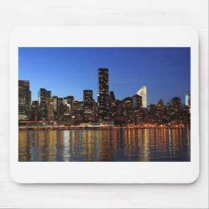 New York City Skyline bei Nacht Mousepad