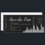 New York City Zielort Silberner Boarding Pass Save The Date<br><div class="desc">New York City Manhattan Skyline Hochzeit in Urlaubsort in Schwarz und Silber Save the Date in Form eines Boarding Pass Flugzeug Tickets mit Platz für Hotelunterkunft und mehrere Veranstaltungsdetails für Ihre Gäste, um ihre Reise früh zu planen. Flugzeug-Ticket speichern Sie die Terminkarten sind Spaß für Gäste, die zu Ihrer Hochzeit...</div>