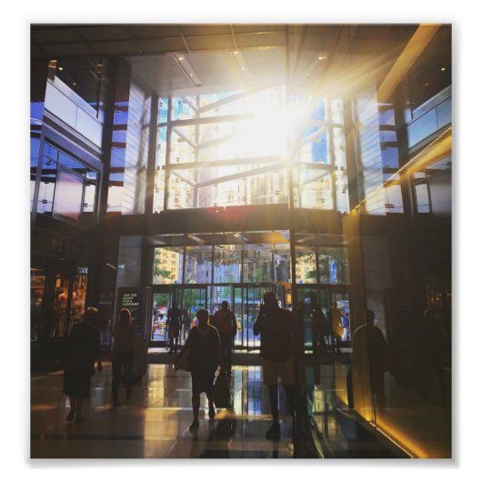 New York Columbus Circle Shoppers Sunlight NYC Fotodruck (Vorne)