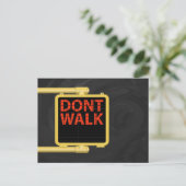 New York Crosswalk Sign Walk Postkarte (Stehend Vorderseite)