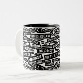 New York Famous Street Signs Souvenir Zweifarbige Tasse (Vorderseite Links)