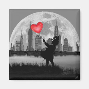NEW YORK Full Moon Girl mit Herzballon Magnet