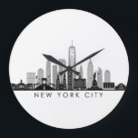 NEW YORK Manhatten USA City Skyline Silhouette Große Wanduhr<br><div class="desc">Skyline mit vielen typischen Gebäude,  Sehenswürdigkeiten und Denkmälern dieser Stadt. Wenn etwas Besonderes hinzugefügt werden soll oder Sie eine sehr individuelle Anfrage haben,  schreiben Sie mir. Und natürlich freue ich mich auf Ihr Feedback.</div>