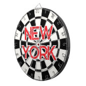 NEW YORK Retro Moderner roter Text auf Schwarz und Dartscheibe (Vorderseite rechts)