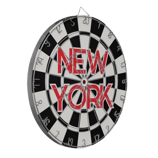 NEW YORK Retro Moderner roter Text auf Schwarz und Dartscheibe (Vorderseite Links)
