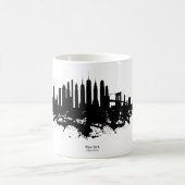 New York Skyline Watercolor Black and White Verwandlungstasse (Mittel)