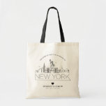 New York Wedding | Stilisierte Skyline Tragetasche<br><div class="desc">Eine einzigartige Hochzeitstasche für eine Hochzeit in der wunderschönen Stadt/Staat von New York. In dieser Tasche wird die einzigartige Skyline der Stadt mit ihrem Namen darunter stilvoll dargestellt. Anschließend erhalten Sie Informationen zu Ihrem Hochzeitstag in einem passenden,  offenen Stil.</div>