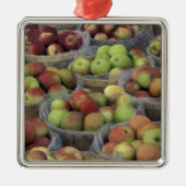New Yorker Staat Macintosh-Äpfel in Körben Silbernes Ornament (Vorne)