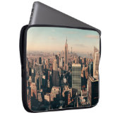 New Yorker Wolkenkratzer überblicken die Stadt. Laptopschutzhülle (Vorne Rechts)