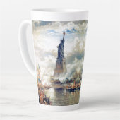 New- Yorkfreiheitsstatue Hafen kennzeichnet Latte Milchtasse (Linke Ecke)