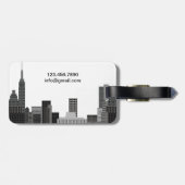New Yorkskyline-grauer moderner personalisierter Gepäckanhänger (Rückseite horizontal)