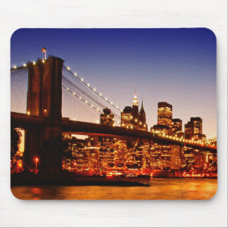 New- YorkStadtbild mit Brücke über Fluss Mousepad