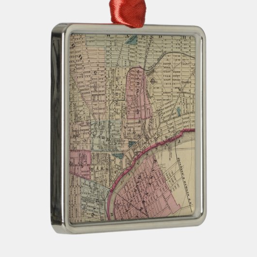 Newark, NJ Silbernes Ornament (Rechts)