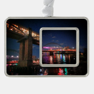 Newcastle-Brücken Rahmen-Ornament Silber