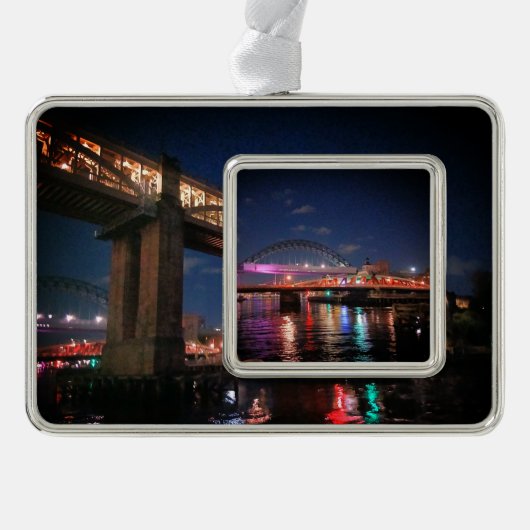Newcastle-Brücken Rahmen-Ornament Silber (Vorderseite)