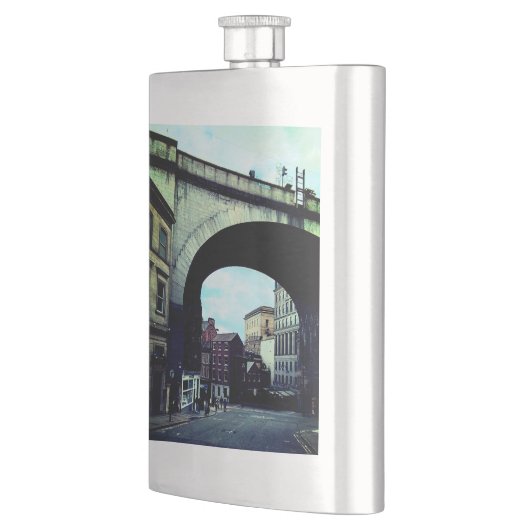 Newcastle Flachmann (Links)