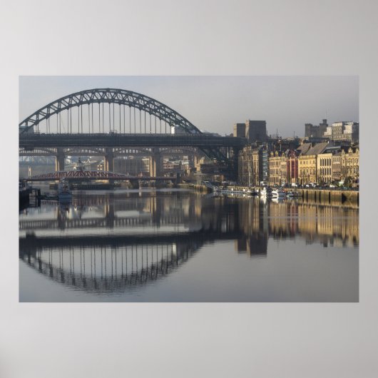 Newcastle Quayside und die Tyne Bridge Poster (Vorne)