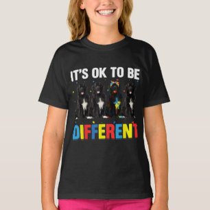 Newfie Es ist in Ordnung, anders zu sein Funny T-Shirt