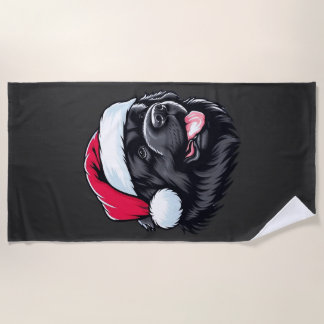 Newfoundland in a Santa Hat Classic T-Shirt Strandtuch