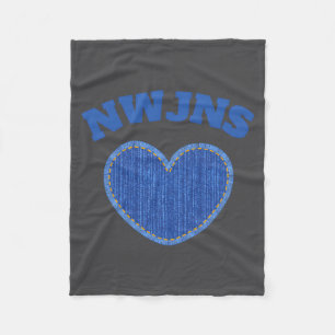 Newjeans Kp New Jeans Kp Newjeans K P New Je _1 Fleecedecke