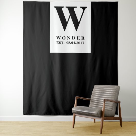 Newly Wed Monogram black Wedding backdrop Wandteppich (Beispiel)