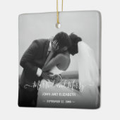 Newlyweds Couple First 2 Foto Mr. and Mrs Simple Keramikornament (Links)