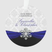 Newlywed's First Christmas Royal Blue Ribbon Ornament (Vorderseite)