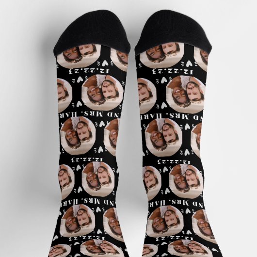 Newlyweds Foto Pattern Black Wedding Socken (Oben)