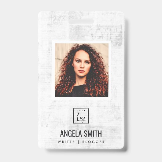 NEWPAPIER TEXTURE EMPLOYEE FOTO BARCODE NAME AUSWEIS (Vorderseite)