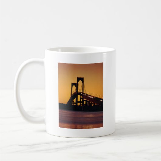 Newport-Brücke, RI Kaffeetasse (Links)