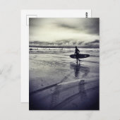 Newquay Surfer auf Watergate Bay Postkarte (Vorne/Hinten)