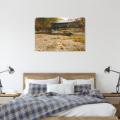 Newry Covered Bridge über Fluss im Herbst Leinwanddruck (Insitu (Schlafzimmer))