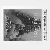 Newspaper What A Year Black White Photo Christmas Fleecedecke (Vorderseite (Horizontal))