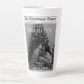 Newspaper What A Year Black White Photo Christmas Milchtasse (Vorderseite)