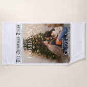 Newspaper What A Year Black White Photo Christmas Strandtuch (Vorderseite)