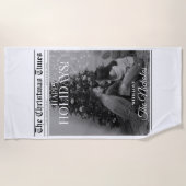 Newspaper What A Year Black White Photo Christmas Strandtuch (Vorderseite)