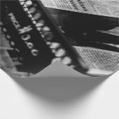 NEWSPAPIERE AUF DER WALL STREET JOURNAL RACK GESCHENKPAPIER (Ecke)