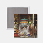 Newsstand - Stehender Raum nur 1908 Magnet (Vorderseite/Rückseite)