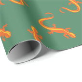 Newt Brigade Wrapping Paper - grün Geschenkpapier (Rolleneckpunkt)
